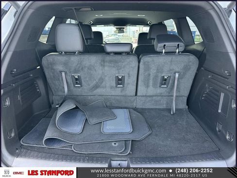 Used 2024 GMC Acadia Elevation FWD image 11