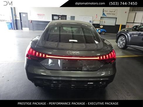 Used 2024 Audi e-tron GT Prestige w/ Prestige Package AWD/4WD image 5