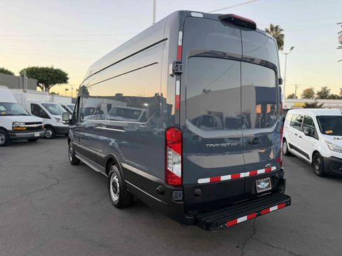 Used 2019 Ford Transit 250 148 High Roof Extended RWD image 5