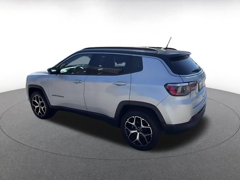 Used 2025 Jeep Compass Limited AWD/4WD image 8