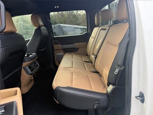 Used 2023 Ford F350 Lariat w/ Chrome Package image 16