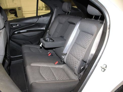 Used 2018 Chevrolet Equinox LT AWD/4WD image 26