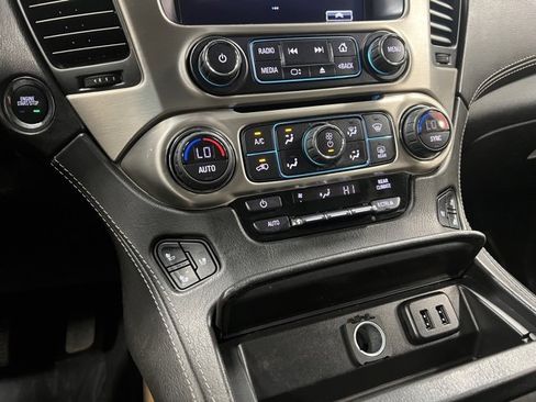 Used 2020 GMC Yukon XL Denali image 41