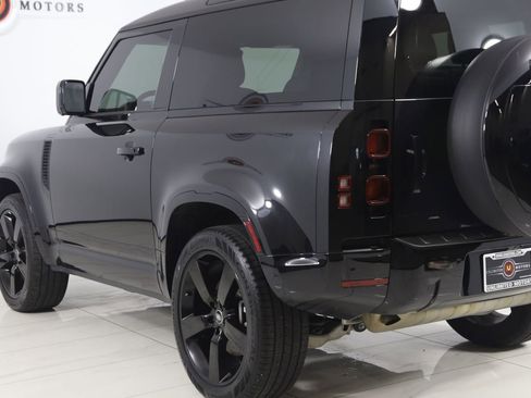 Used 2023 Land Rover Defender 90 X-Dynamic SE AWD/4WD image 25