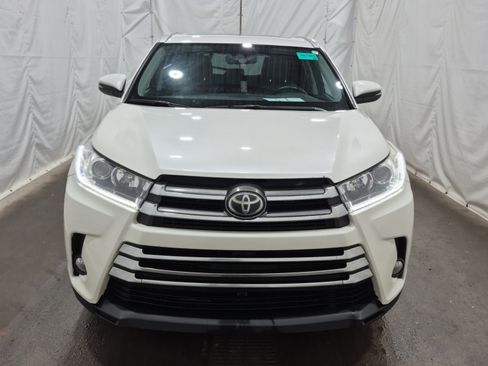 Used 2017 Toyota Highlander XLE AWD/4WD image 7