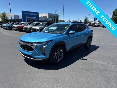 New 2025 Chevrolet Trax LT w/ Sunroof Package