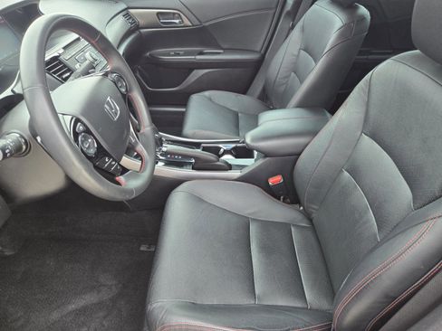 Used 2017 Honda Accord Sport Special Edition image 9