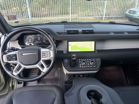 Used 2021 Land Rover Defender 90 First Edition image 4