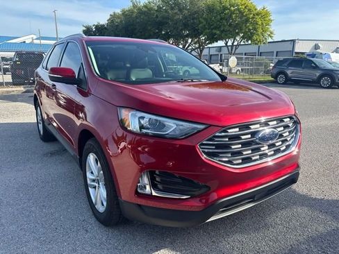 Used 2020 Ford Edge SEL w/ Convenience Package FWD image 3