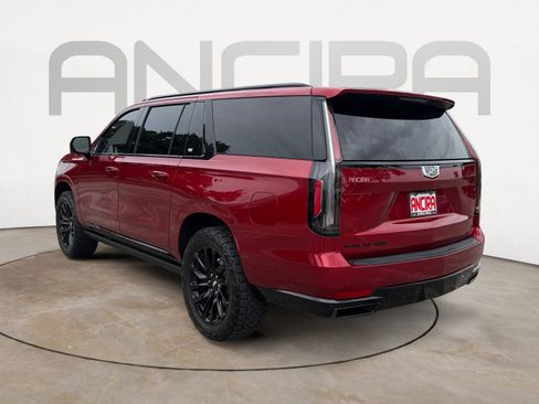 Used 2024 Cadillac Escalade ESV Sport w/ LPO, ONYX Package AWD/4WD image 8