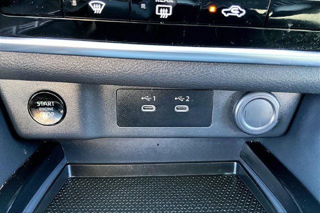 Used 2025 Nissan Rogue S FWD image 16