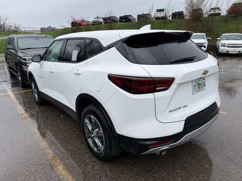 Used 2025 Chevrolet Blazer LT AWD/4WD image 4