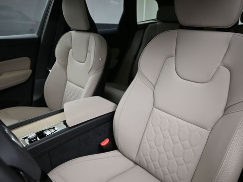 New 2026 Volvo XC60 B5 Plus w/ Protection Package Premier AWD/4WD image 22