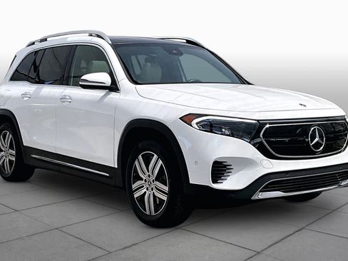 Certified 2023 Mercedes-Benz EQB 300 4MATIC w/ Exclusive Package image 2