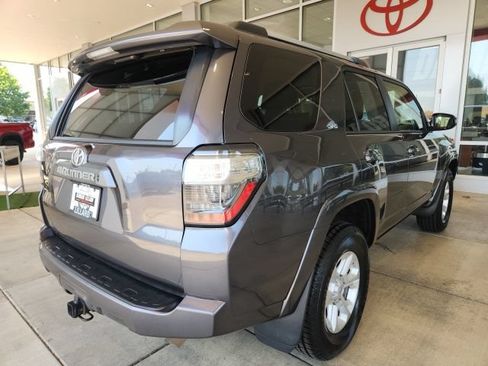 Certified 2021 Toyota 4Runner SR5 Premium w/ Moonroof Package AWD/4WD image 11