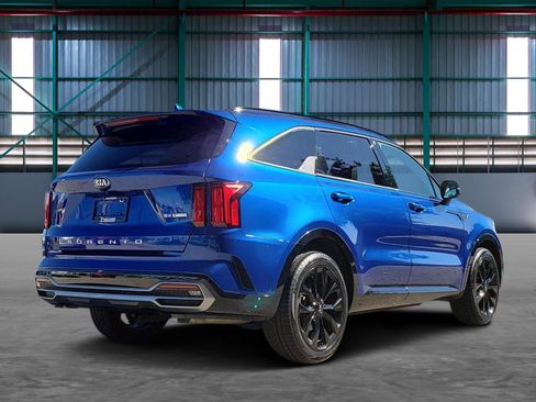 Used 2021 Kia Sorento SX image 5