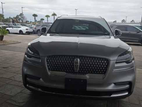 Used 2023 Lincoln Aviator AWD w/ Premium Package image 13