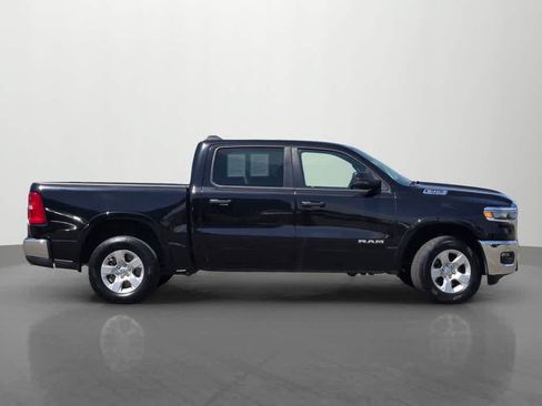 Used 2025 RAM 1500 Big Horn AWD/4WD image 7