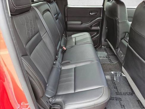 Certified 2024 Nissan Frontier SL w/ Technology Package AWD/4WD image 25