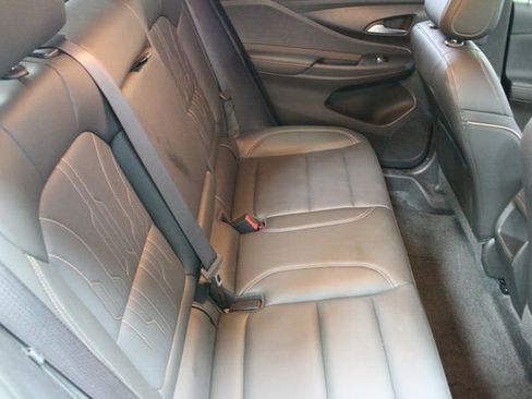 Used 2025 Buick Envista Avenir FWD image 11