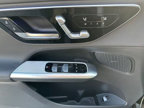 Used 2026 Mercedes-Benz GLC 300 image 16