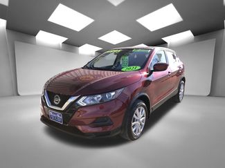 Used 2021 Nissan Rogue Sport S image 1