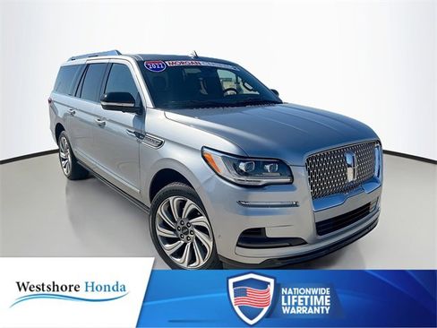 Used 2022 Lincoln Navigator L Reserve image 1