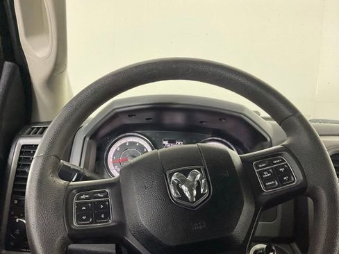 Used 2018 RAM 1500 Express image 19