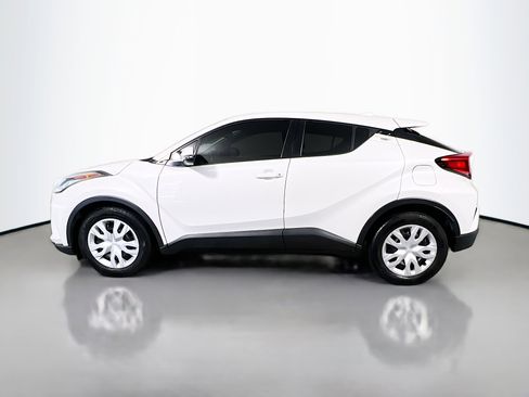 Used 2021 Toyota C-HR LE image 9