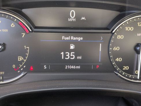 Used 2023 Cadillac XT4 Premium Luxury image 22