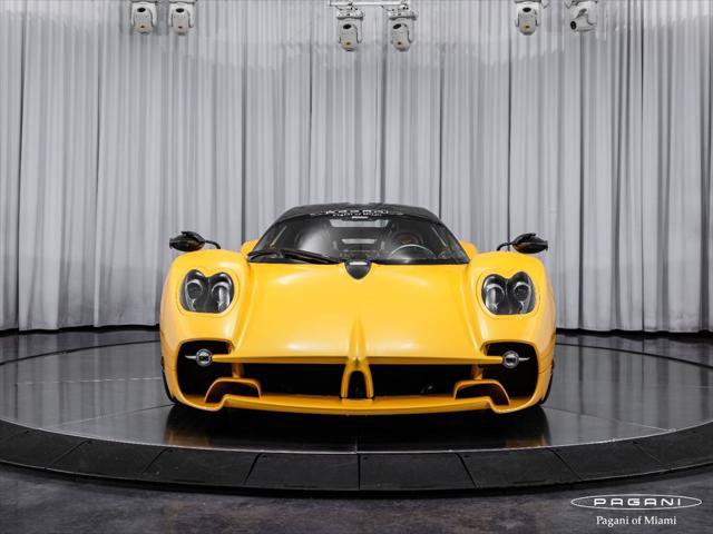 Used 2024 Pagani Utopia RWD image 2