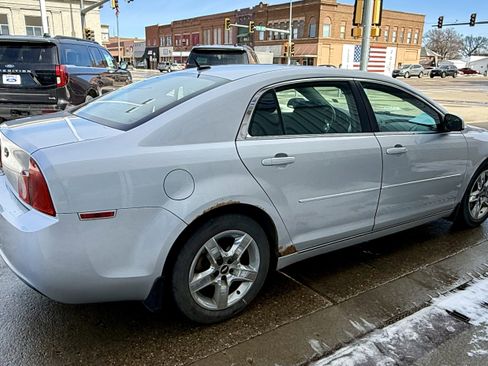 Used 2010 Chevrolet Malibu LT w/ Power Convenience Package image 5