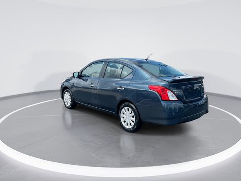 Used 2016 Nissan Versa SV FWD image 7