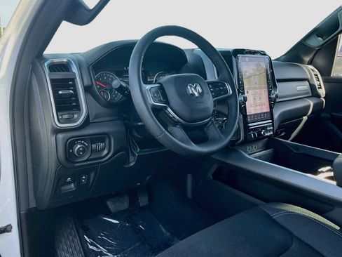 Used 2025 RAM 1500 Big Horn AWD/4WD image 9