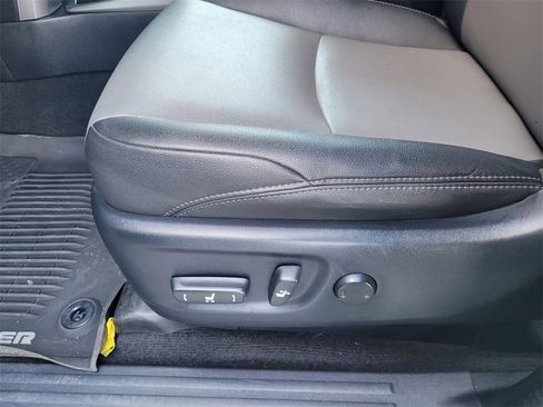 Certified 2020 Toyota 4Runner SR5 Premium image 28