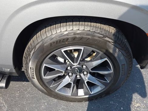 Used 2023 Chevrolet Tahoe Z71 w/ Z71 Off-Road Package AWD/4WD image 12