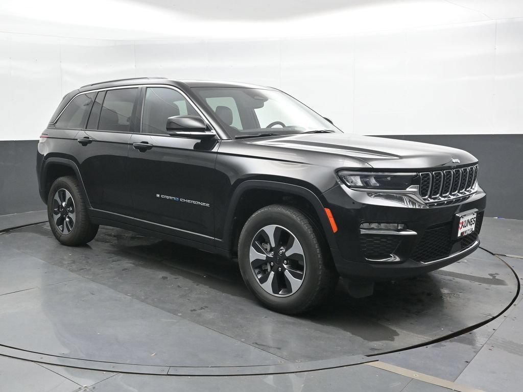 Used 2024 Jeep Grand Cherokee Limited 4xe AWD/4WD image 5