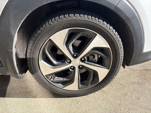 Used 2017 Hyundai Tucson Limited w/ Limited Ultimate Package 03 image 13