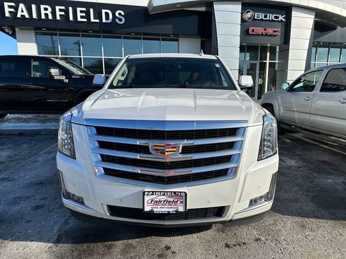 Used 2019 Cadillac Escalade Luxury image 6
