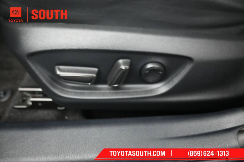 Used 2023 Toyota Camry SE w/ Convenience Package FWD image 25