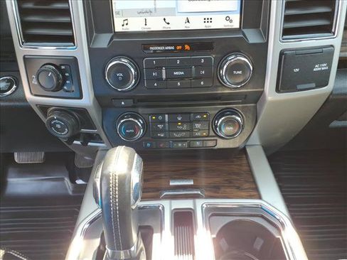 Used 2018 Ford F150 Lariat AWD/4WD image 28