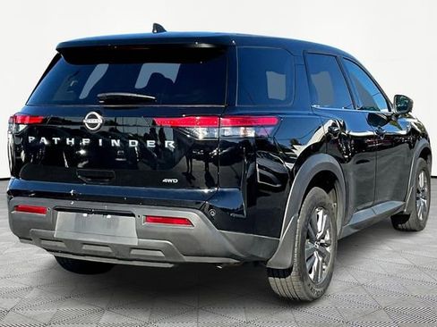 Used 2024 Nissan Pathfinder S image 5