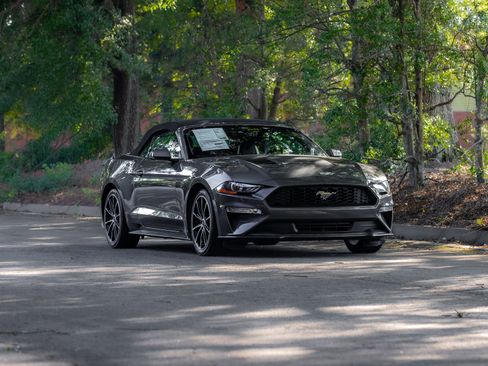 Used 2021 Ford Mustang Premium w/ Equipment Group 201A RWD image 43