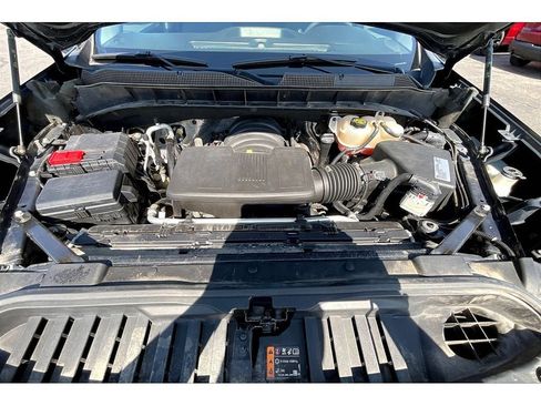 Used 2019 Chevrolet Silverado 1500 RST image 11