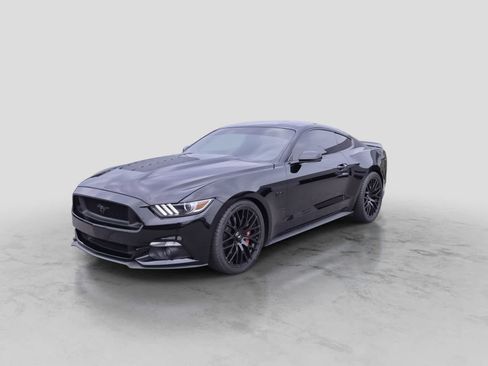 Used 2015 Ford Mustang GT Premium RWD image 4
