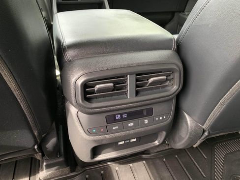 Certified 2023 Honda Pilot EX-L image 43