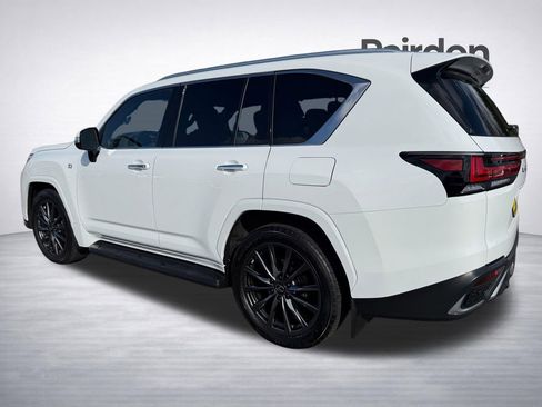 Used 2023 Lexus LX 600 F Sport image 6
