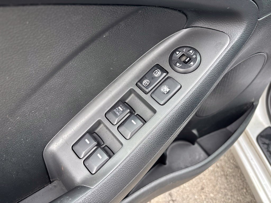 Used 2018 Kia Forte LX FWD image 16