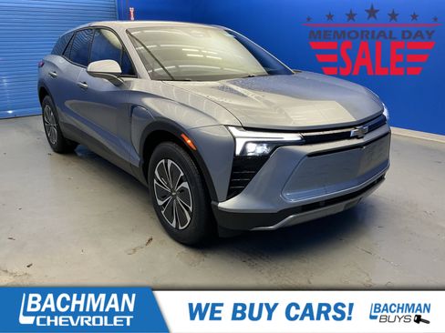 New 2025 Chevrolet Blazer EV LT AWD/4WD image 1