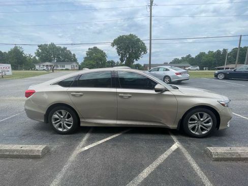 Used 2019 Honda Accord LX image 5